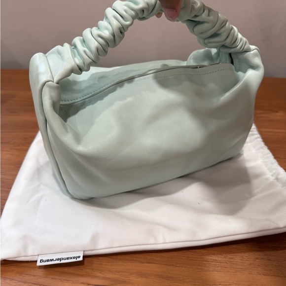 Alexander Wang mint pastel Scrunchie leather bag worn 1x - Picture 4 of 4